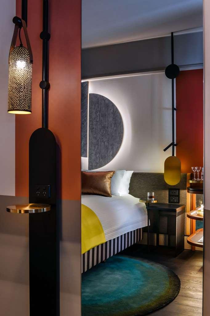 Qt Newcastle Ξενοδοχείο Δωμάτιο φωτογραφία A room at the hotel