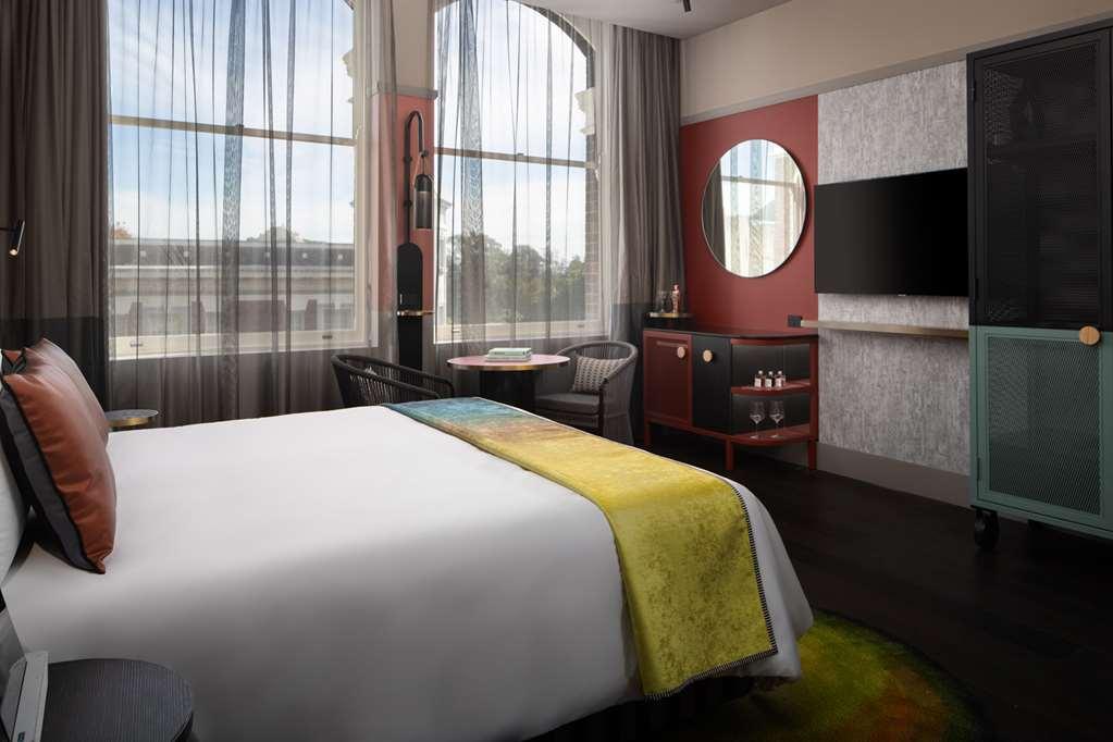 Qt Newcastle Ξενοδοχείο Δωμάτιο φωτογραφία A room at the hotel